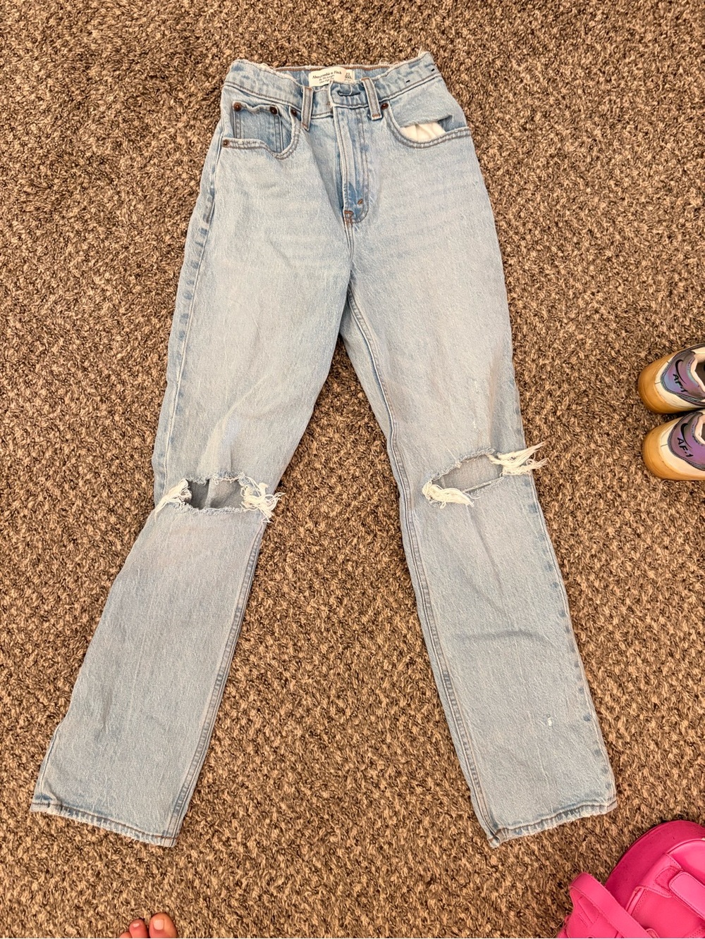 Abercrombie & Fitch The 90s Straight Ultra High Rise Jean - 23 short - Picture 2 of 3